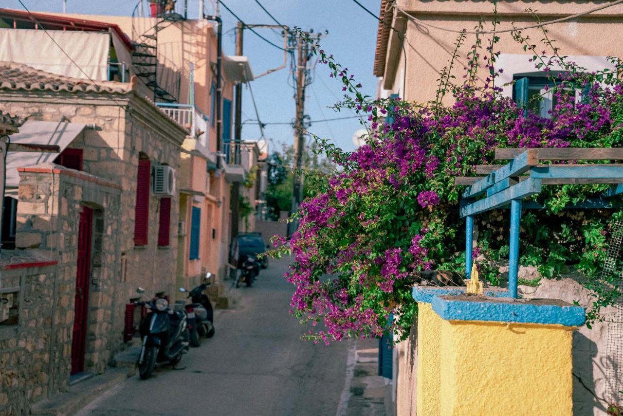 Beautiful House In Aegina Daire Dış mekan fotoğraf