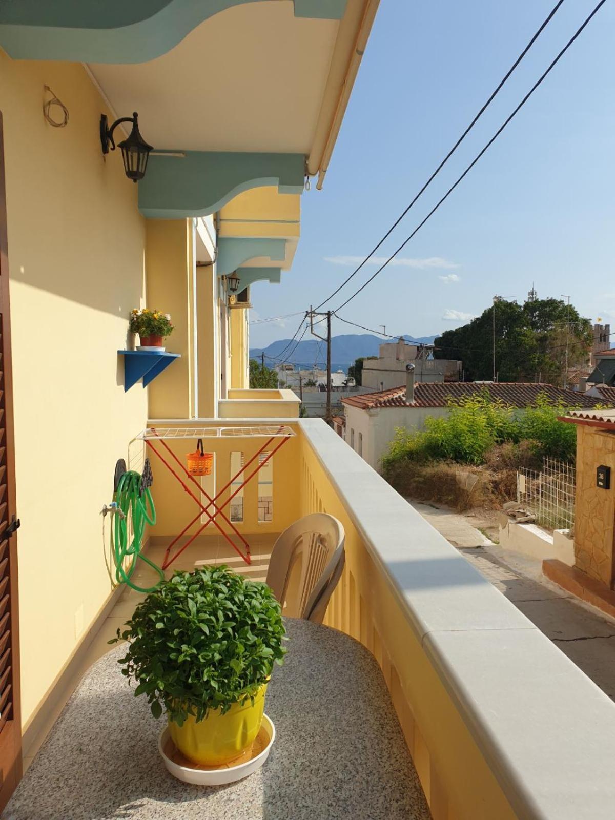 Beautiful House In Aegina Daire Dış mekan fotoğraf